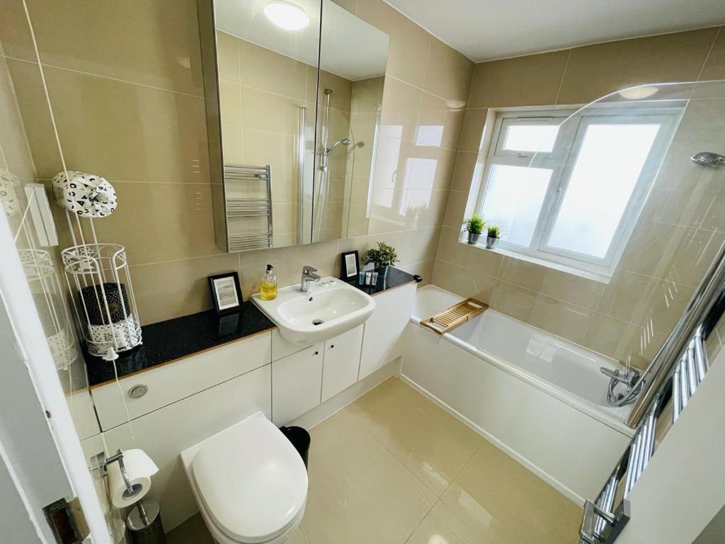 Enfield Chase Apartment エクステリア 写真