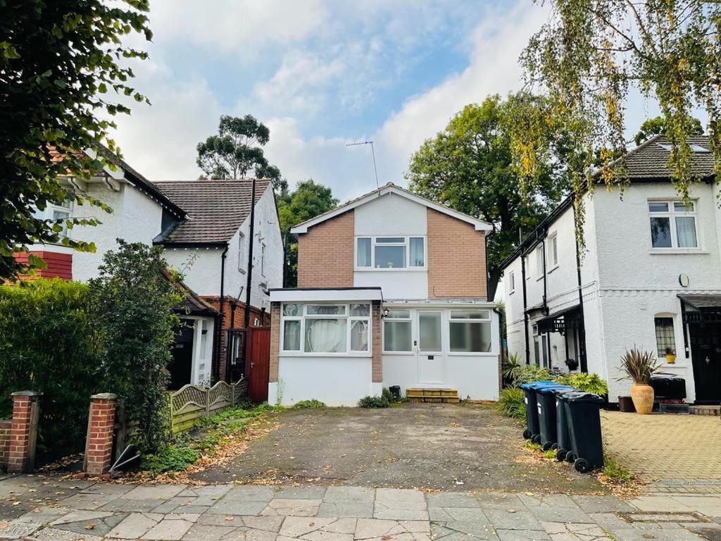 Enfield Chase Apartment エクステリア 写真